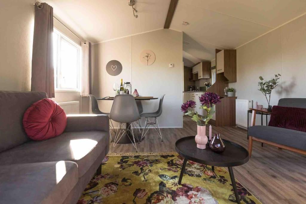 6-Persoons Chalet In Voorthuizen Op De Veluwe Villa Exteriör bild