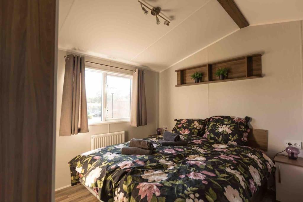 6-Persoons Chalet In Voorthuizen Op De Veluwe Villa Exteriör bild